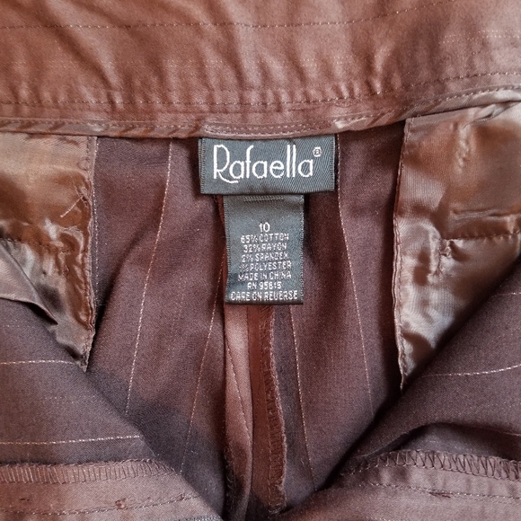 Rafaella Capri Cuff Pants - Picture 7 of 7